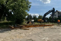 Kozienice DK48 km ok. 129+137_ 24.07.2024_Wykonanie kładki dla pieszych nad rz. Zagożdżonka